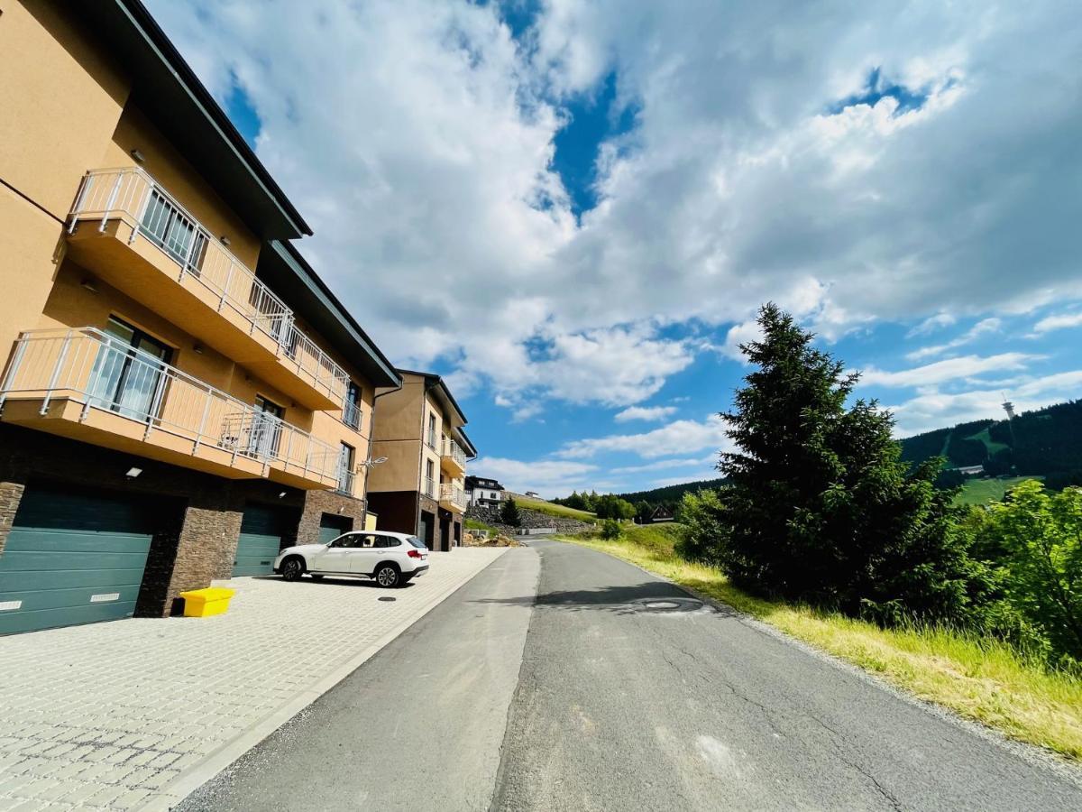 Apartmany Na Vyhledech Loučná pod Klínovcem Exterior foto